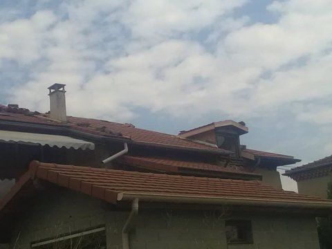 Charpentier couvreur pour nettoyage de toiture Bourg-Les-Valence
