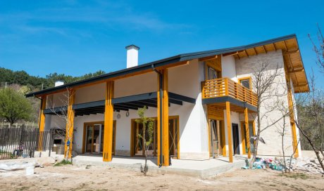 Installation de charpente à fermettes pour maison neuve ou extension à Bourg-Lès-Valence