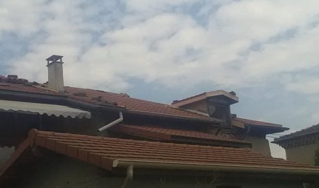 Charpentier couvreur pour nettoyage de toiture Bourg-Les-Valence