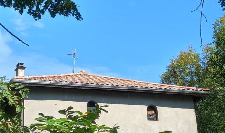 Rénovation de toit par un couvreur à Portes-les-Valence
